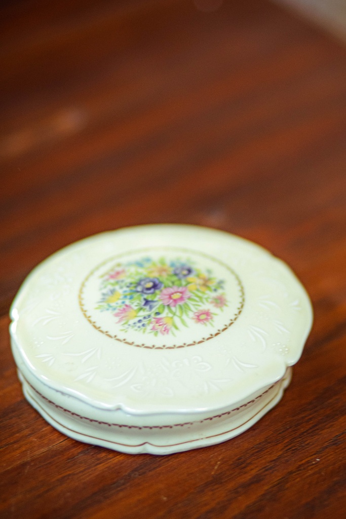 Porcelain box signed PA