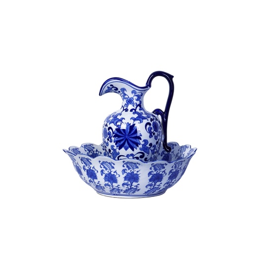 [PROD_0000836] Teapot with a blue porcelain saucer.